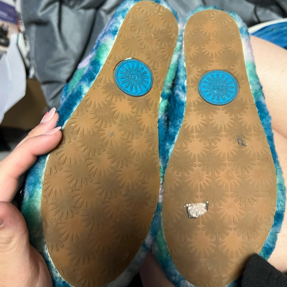 Ugg Slides - image 3